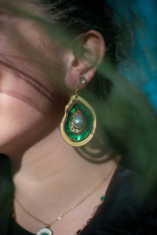 Avant-Garde Oyster Earrings
