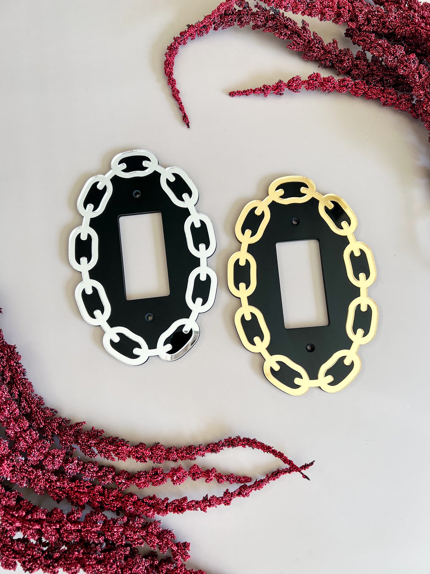 Chain Oval Light Switch Plate